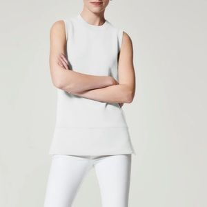 SPANX AirEssentials Tunic Tank - Powder White - Medium